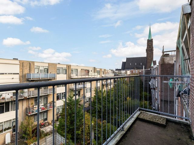 Burgemeester Meineszplein 31A 02, Rotterdam