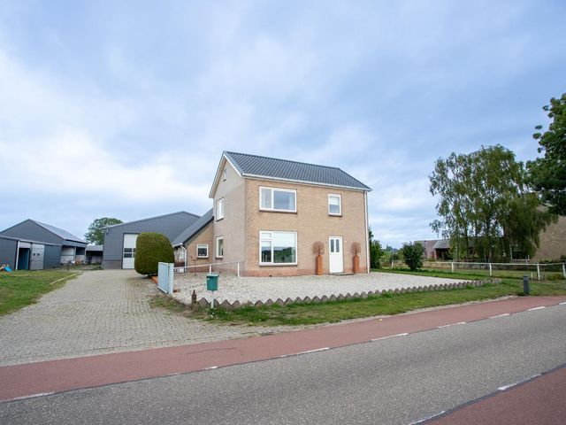 Florastraat 27, Boven-Leeuwen