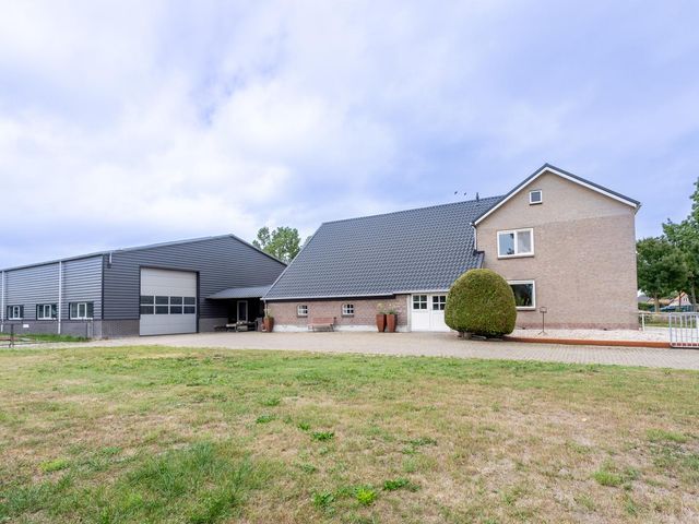 Florastraat 27, Boven-Leeuwen