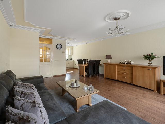 Nieuwendamstraat 16, Zaandam