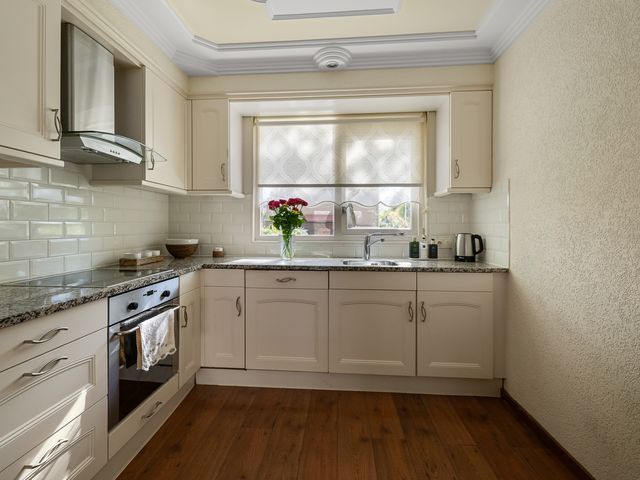 Nieuwendamstraat 16, Zaandam