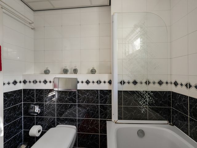 Nieuwendamstraat 16, Zaandam