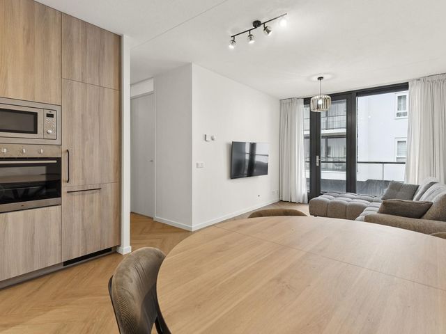 Beneluxlaan 919, Almere