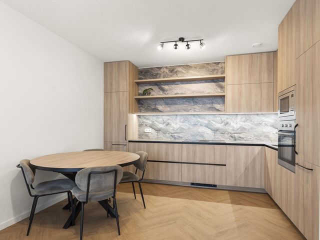 Beneluxlaan 919, Almere