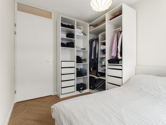 Beneluxlaan 919, Almere