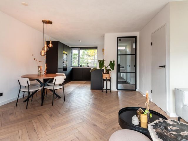 Veenmospad 8, Almere