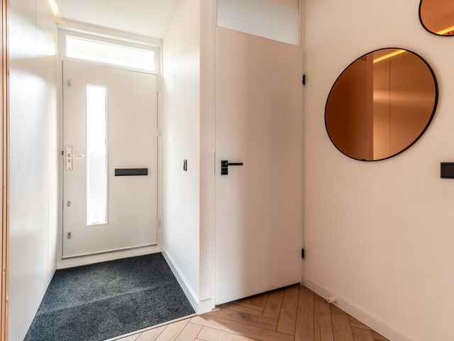 Veenmospad 8, Almere