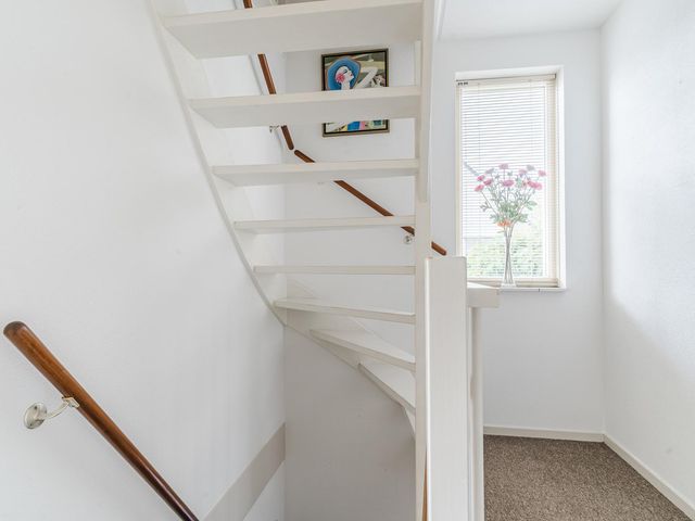 Het Erf 11, Bovenkarspel