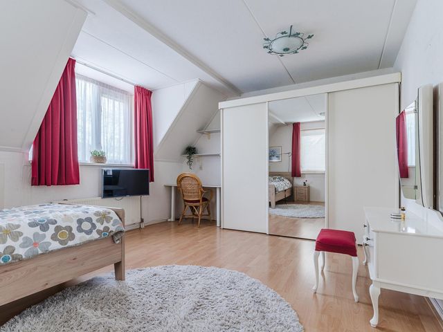 Het Erf 11, Bovenkarspel