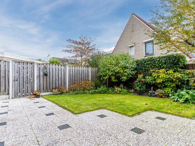 Het Erf 11, Bovenkarspel