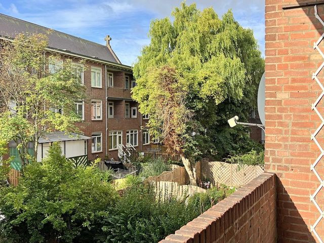 Buizerdstraat 8B, Rotterdam