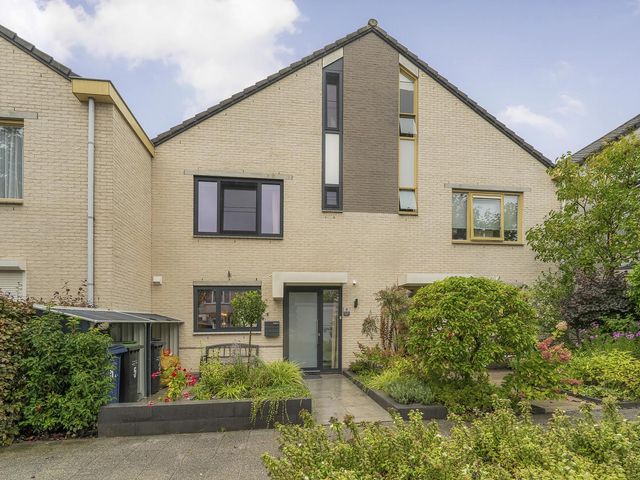 Lou Costellostraat 5, Almere