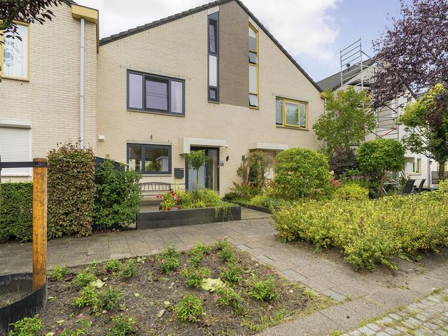 Lou Costellostraat 5, Almere