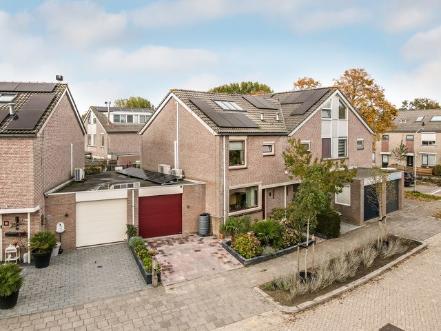 Alban Bergstraat 6, Almere
