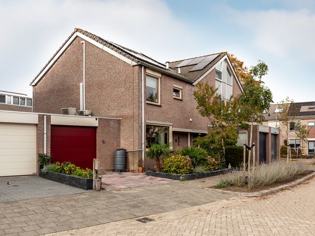Alban Bergstraat 6, Almere