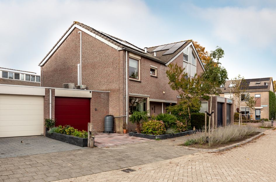 Alban Bergstraat 6