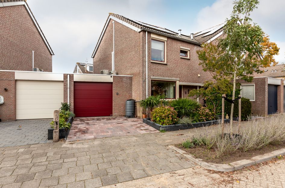 Alban Bergstraat 6
