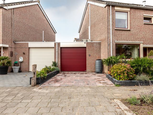 Alban Bergstraat 6, Almere