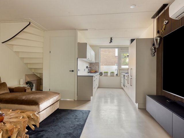 Golfslag 127, Groningen