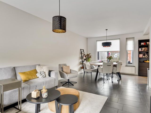 Magnoliastraat 42, Nederweert