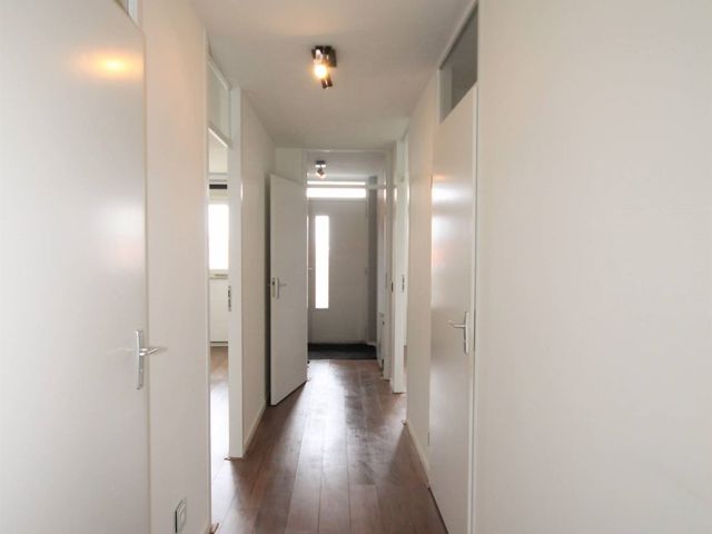 Waldeck Pyrmontkade 105, 's-Gravenhage