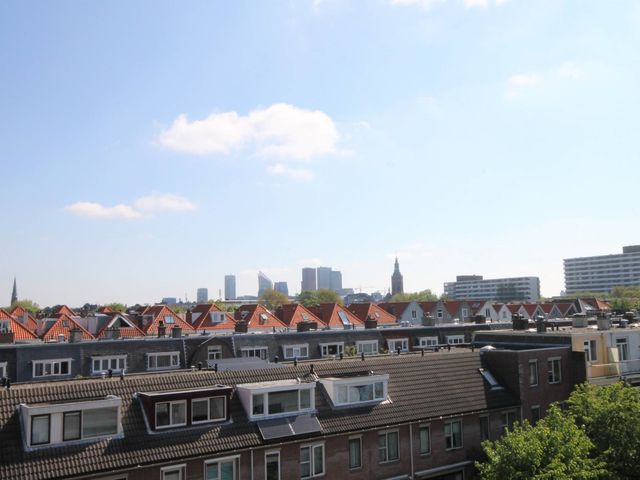 Waldeck Pyrmontkade 105, 's-Gravenhage