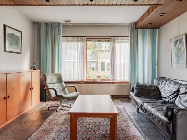 Dr. C.J.K. Van Aalstweg 17, Hoorn