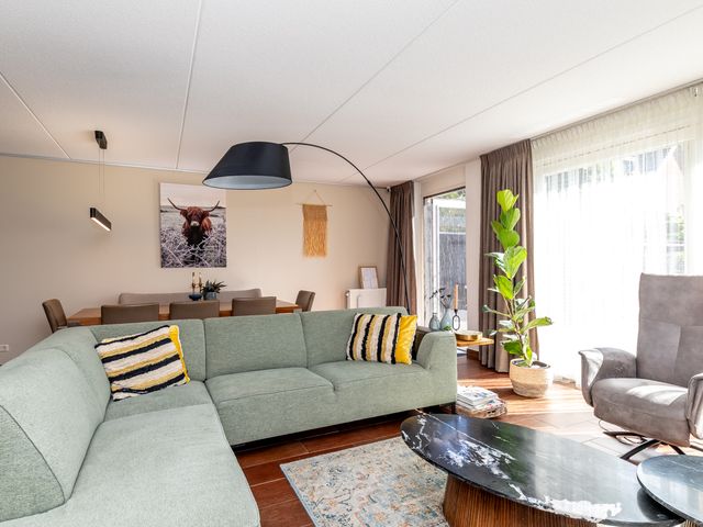 Emailleerstraat 2, Gaanderen