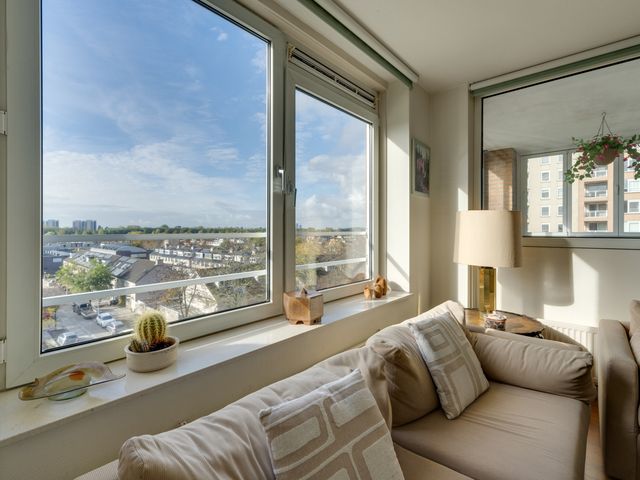 Hermelijnvlinder 147, Diemen