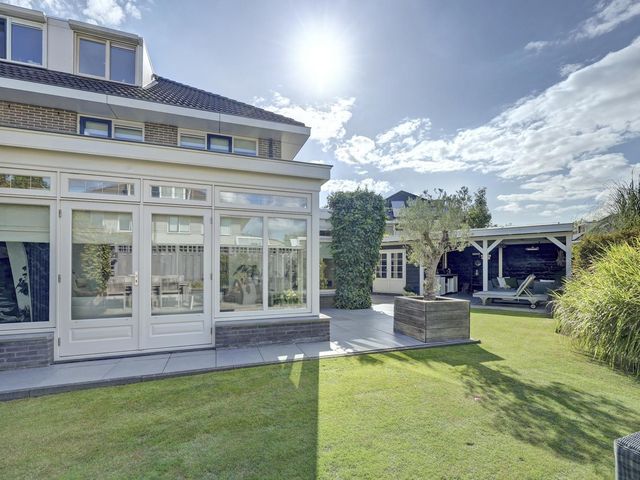 Helen Parkhurstweg 4, Oud-Beijerland