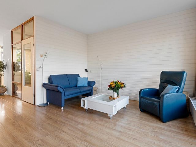 Rode Klaver 81, Uithoorn