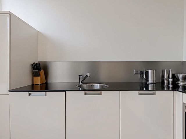 Rode Klaver 81, Uithoorn