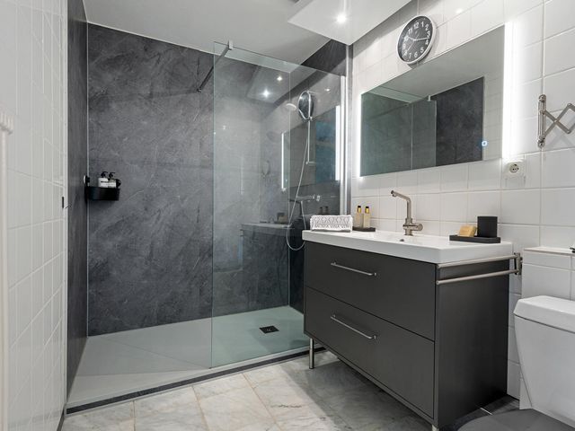 Rode Klaver 81, Uithoorn