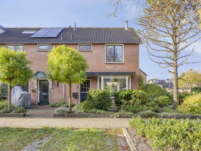 Lindelaan 2, Hoogland