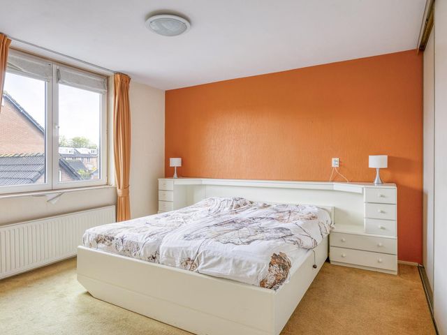 Lindelaan 2, Hoogland