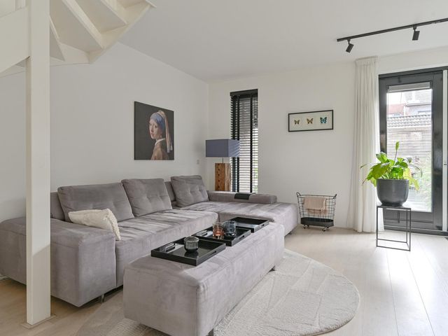 Atalanta 32, Hoogeveen