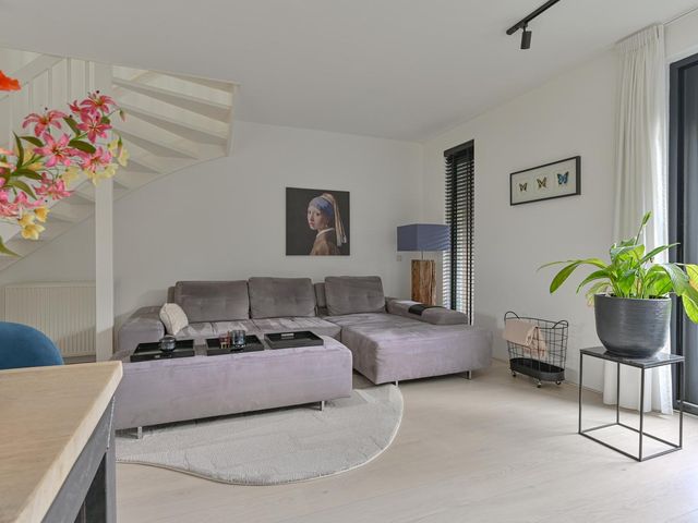 Atalanta 32, Hoogeveen