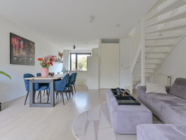 Atalanta 32, Hoogeveen