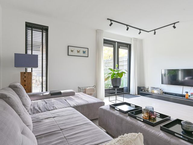 Atalanta 32, Hoogeveen