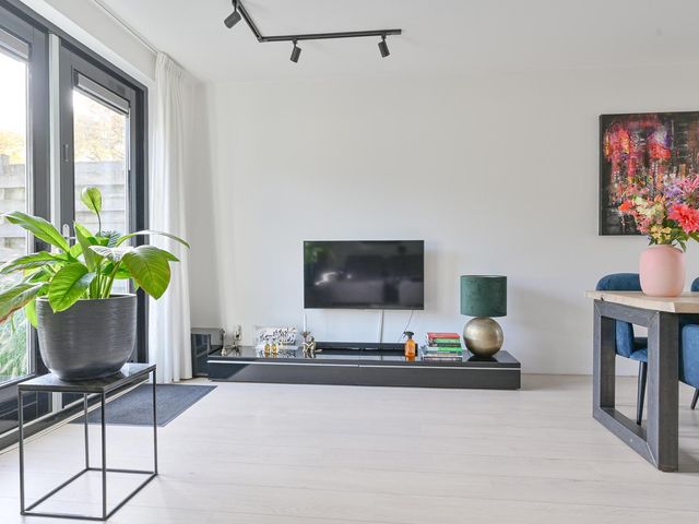 Atalanta 32, Hoogeveen