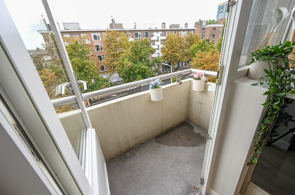 Admiraal de Ruyterweg 37D