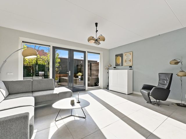 Hildegaarde 1a, Maasland