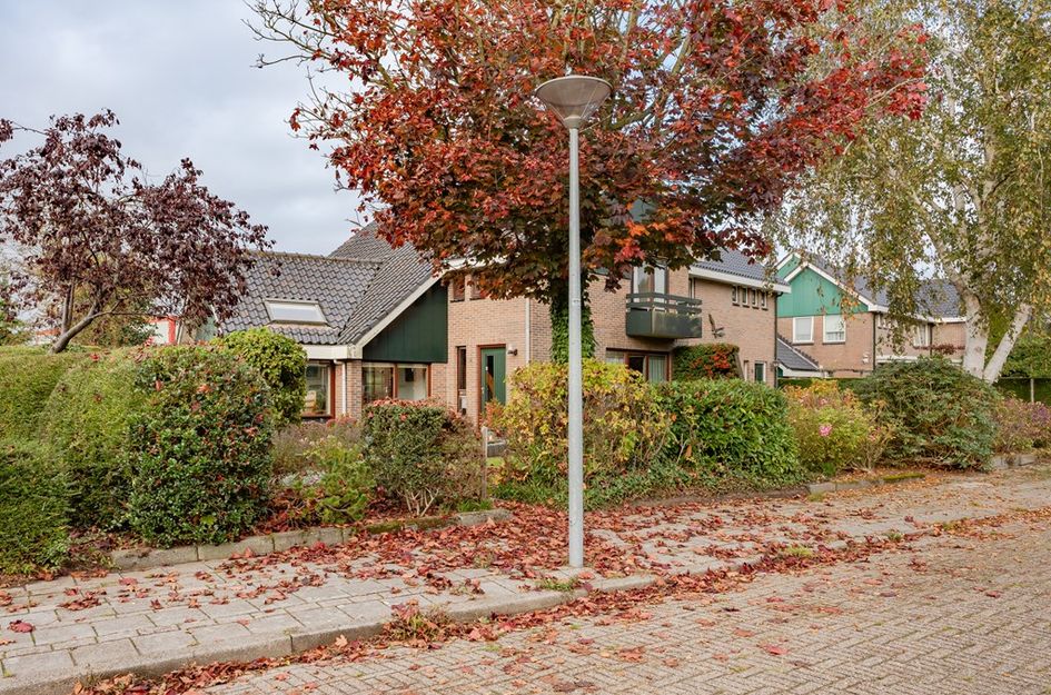 Dr. C.J.K. van Aalstweg 17