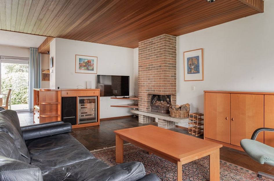 Dr. C.J.K. van Aalstweg 17