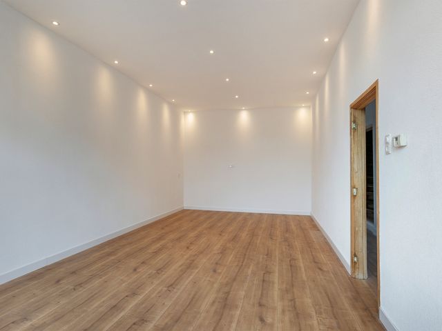 Spoorsingel 74B02, Rotterdam