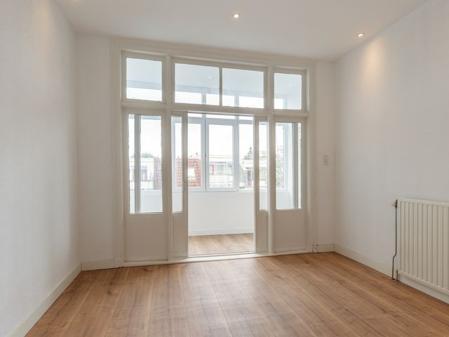 Spoorsingel 74B02, Rotterdam