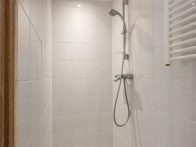 Spoorsingel 74B02, Rotterdam