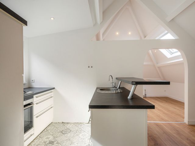 Spoorsingel 74B02, Rotterdam