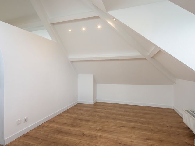 Spoorsingel 74B02, Rotterdam