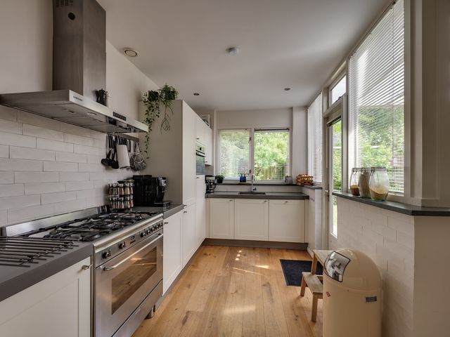 Het Ruim 24, Barendrecht